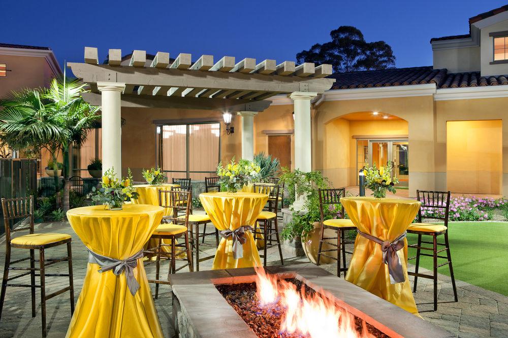 Courtyard By Marriott Santa Barbara Goleta Hotel Exterior foto