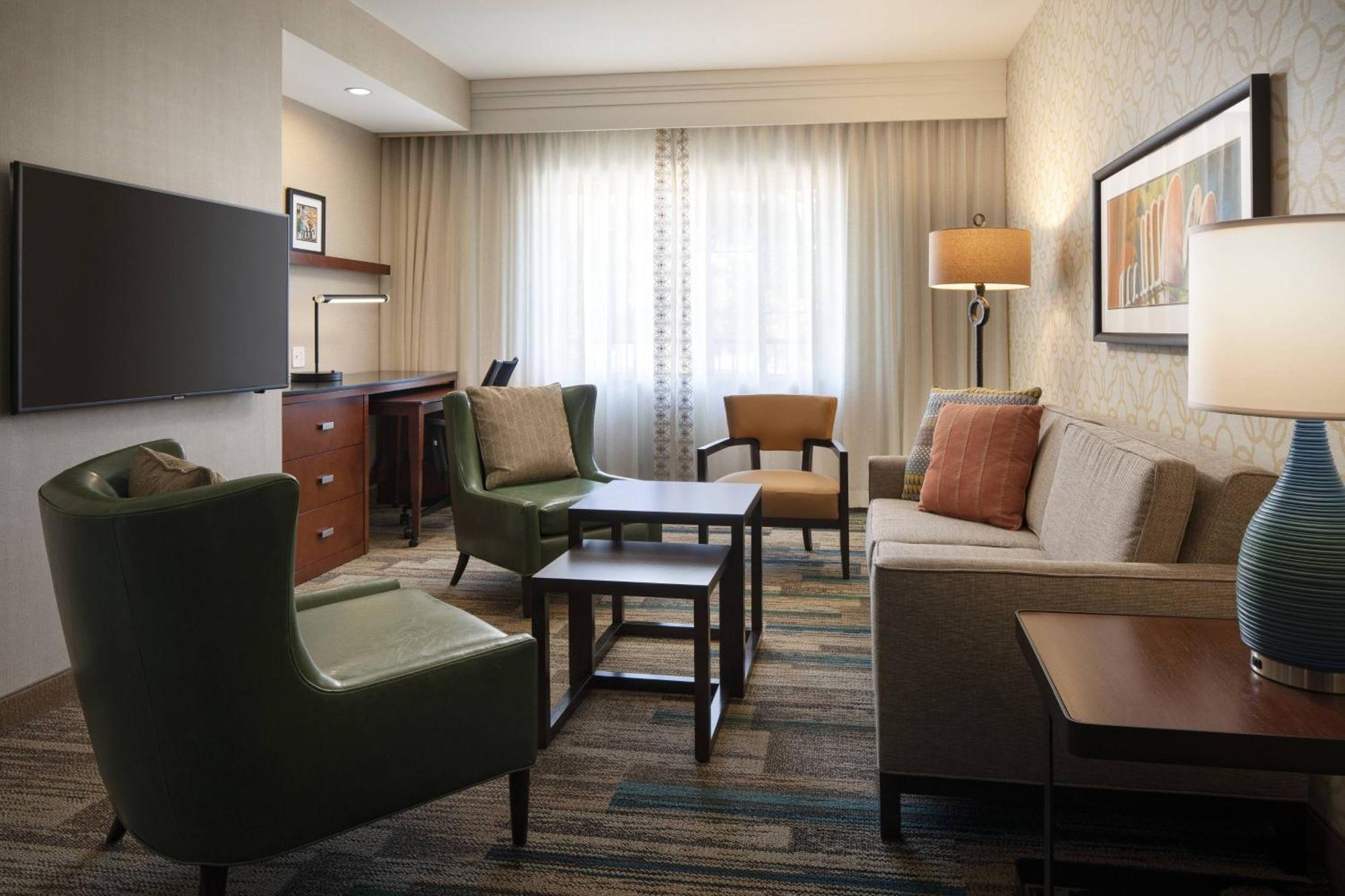 Courtyard By Marriott Santa Barbara Goleta Hotel Exterior foto